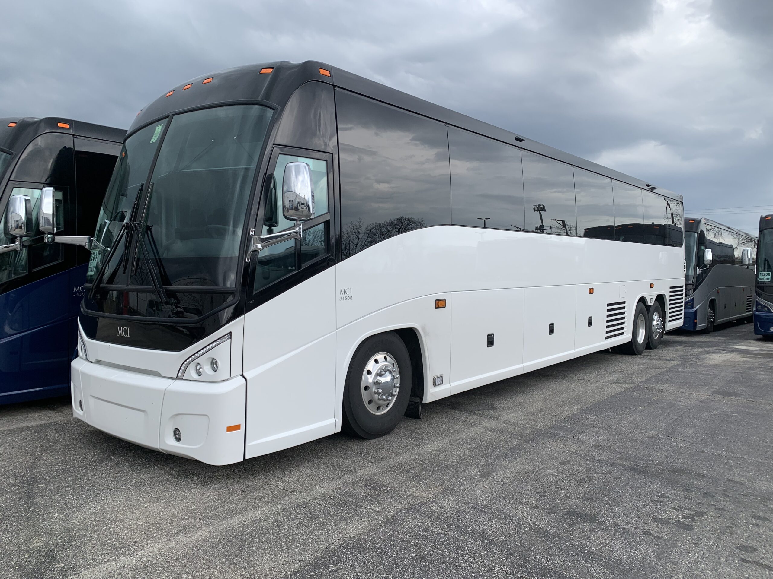 The Benefits of Professional Airport Transfers: Stress-Free Travel